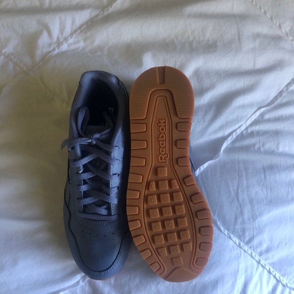 BRAND NEW Reebok’s - Picture 4 of 4